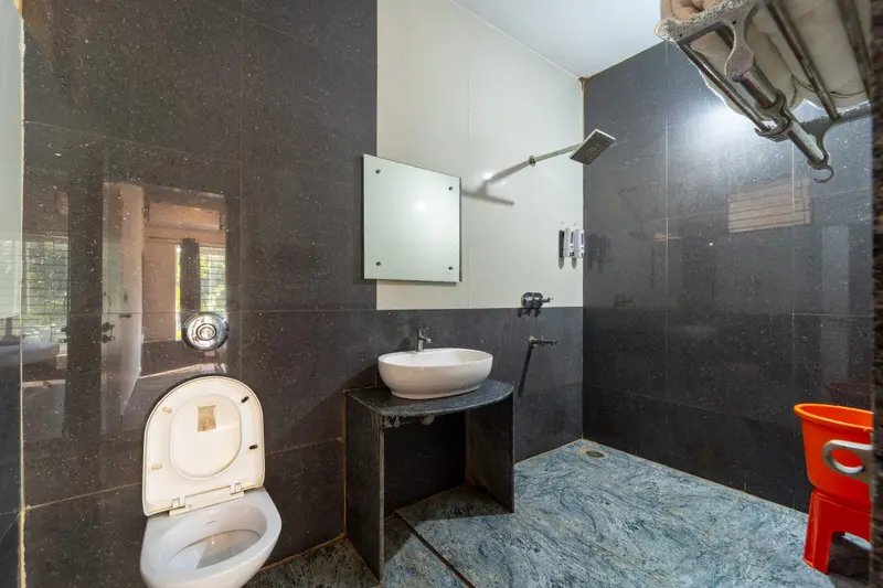 Room bathroom