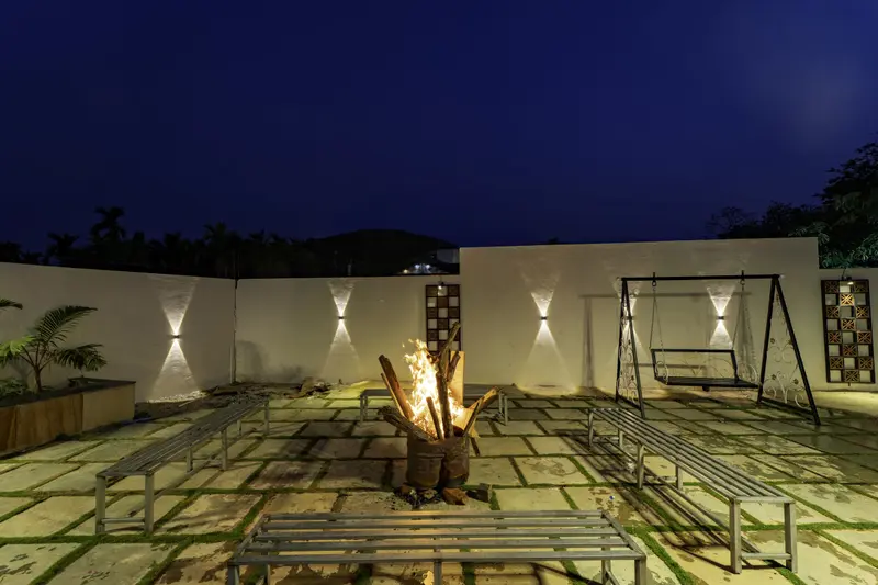 The courtyard at night