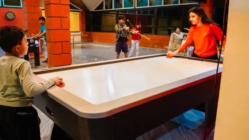 Air hockey